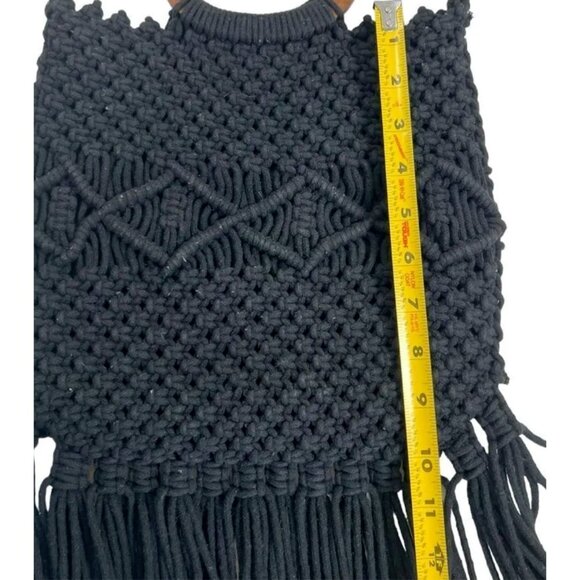 NWT DANIELLE NICOLE Black Macrame Crossbody Bag with Wooden Handle & Fringe - Picture 8 of 12